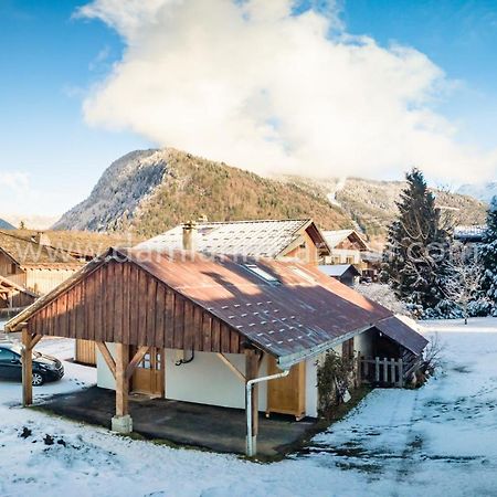 Le Chalet D'Auguste 2 A 12 Personnes Villa Morzine Exterior photo